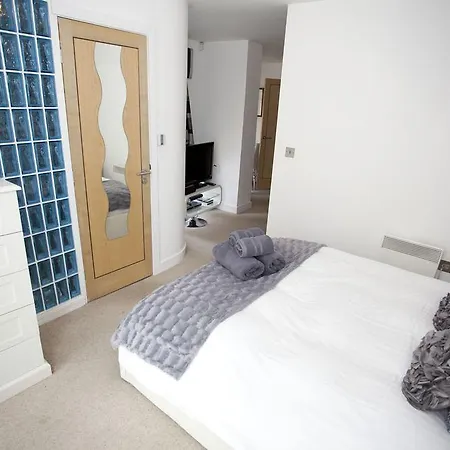 - Reubens Court York