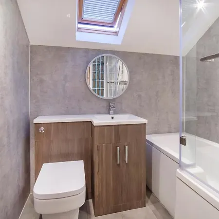- Reubens Court Apartament York