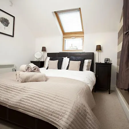 - Reubens Court York