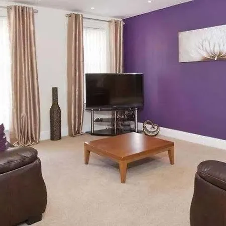 Apartment - Reubens Court *