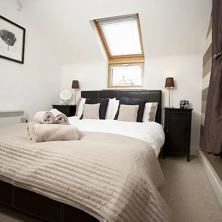 - Reubens Court York