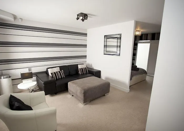 - Reubens Court York