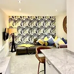 - Reubens Court York