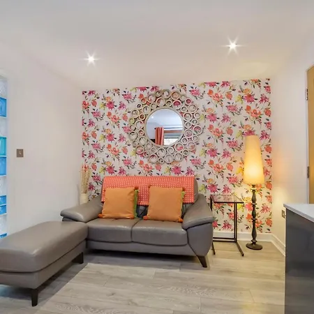 - Reubens Court 公寓