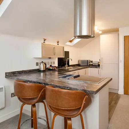 Apartment - Reubens Court *