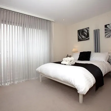 - Reubens Court