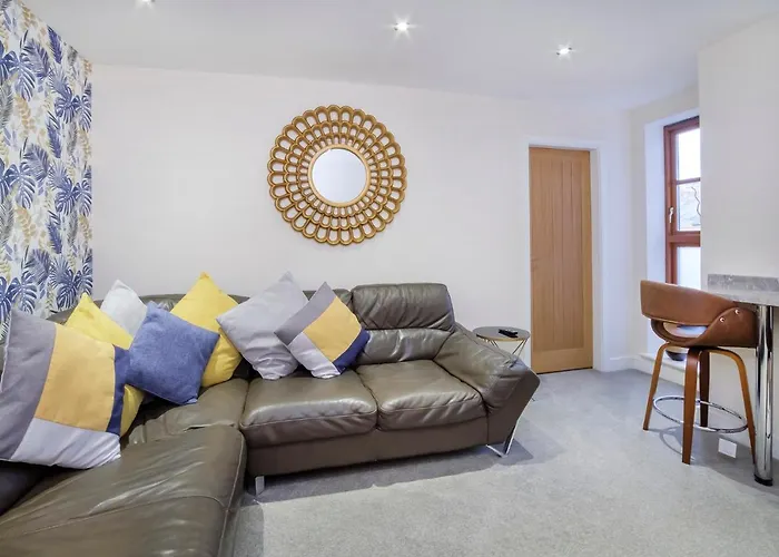 Apartment - Reubens Court *