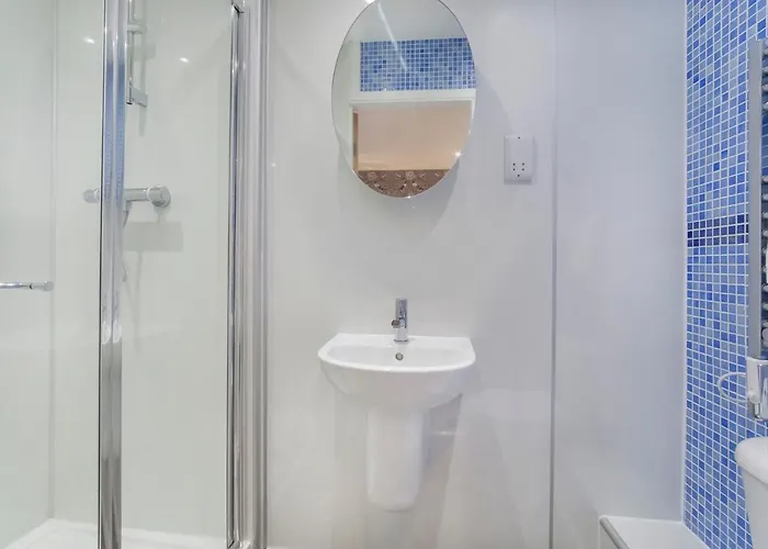 Apartment - Reubens Court *