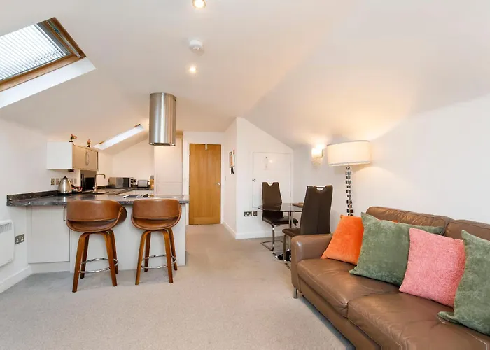 - Reubens Court Apartment