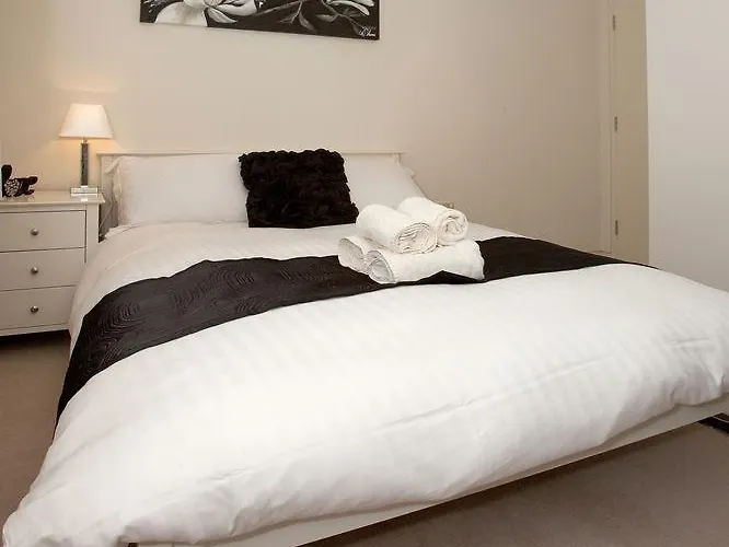 Apartment - Reubens Court *